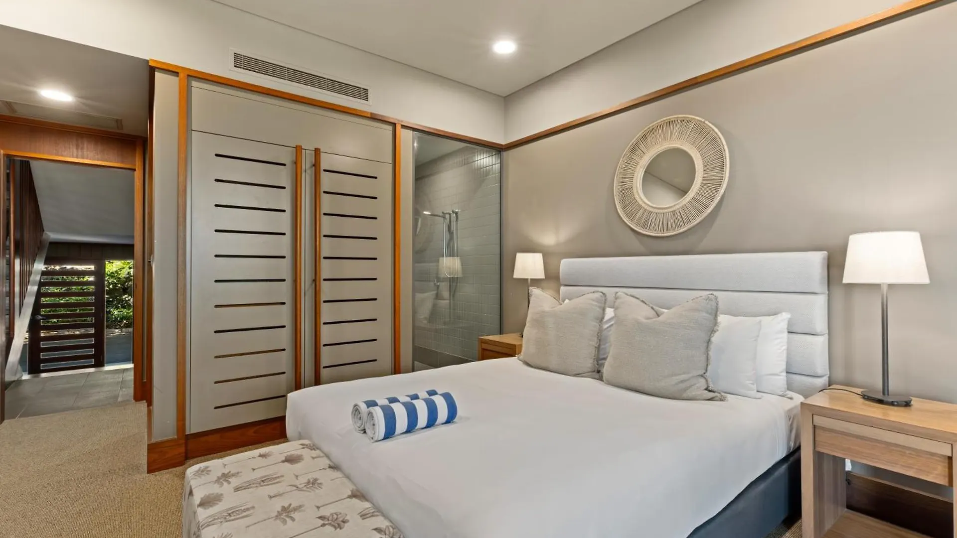 Yacht Club Villa Hamilton Island 0*,  Australia