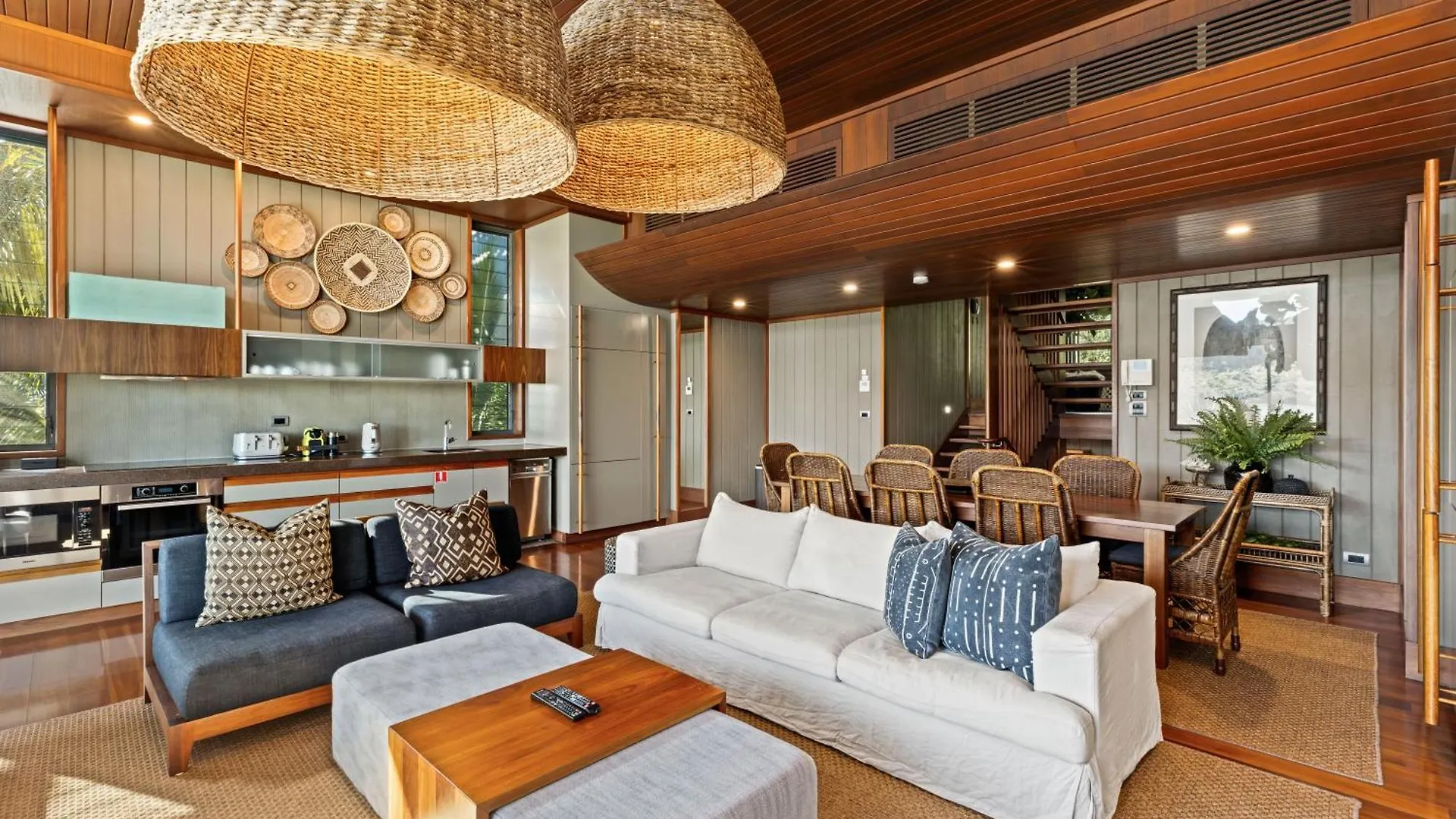 Yacht Club Villa Hamilton Island Apartment