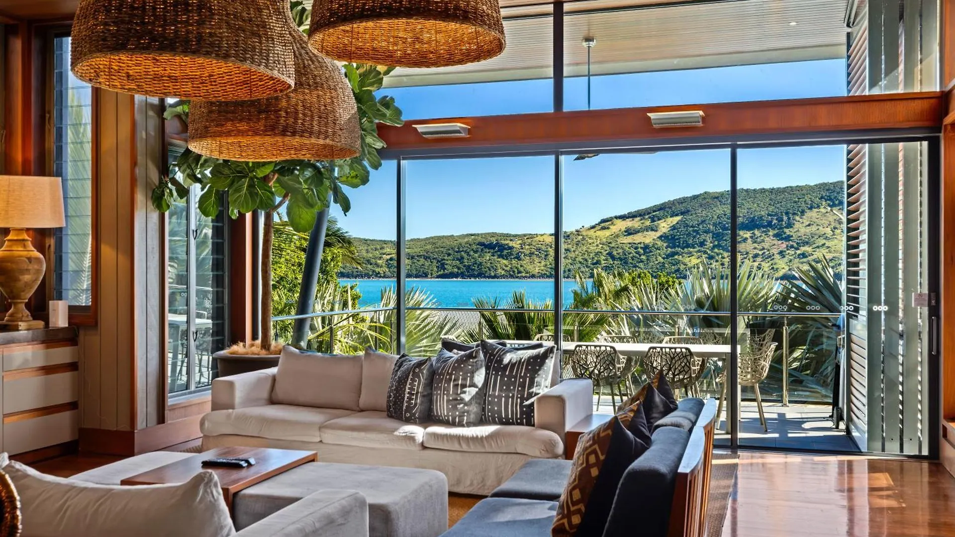 Apartment Yacht Club Villa Hamilton Island Australia