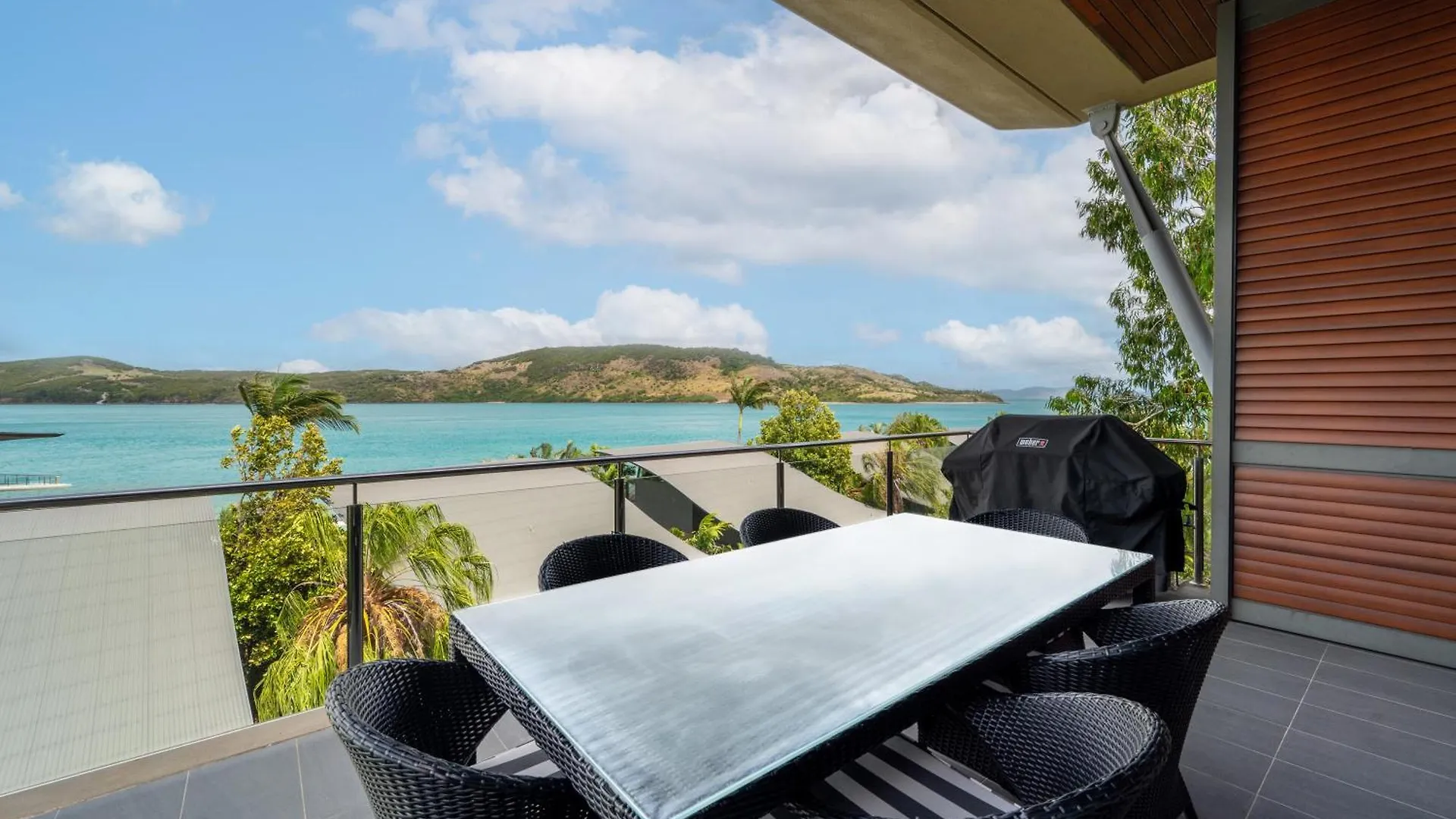 Yacht Club Villa Hamilton Island