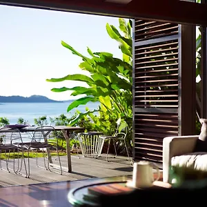 Yacht Club Hamilton Island